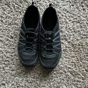 Athletech Black and Silver Athletic Shoes